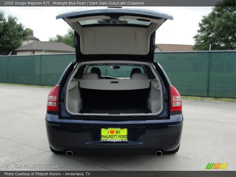 Midnight Blue Pearl / Dark Slate Gray/Light Graystone 2005 Dodge Magnum R/T