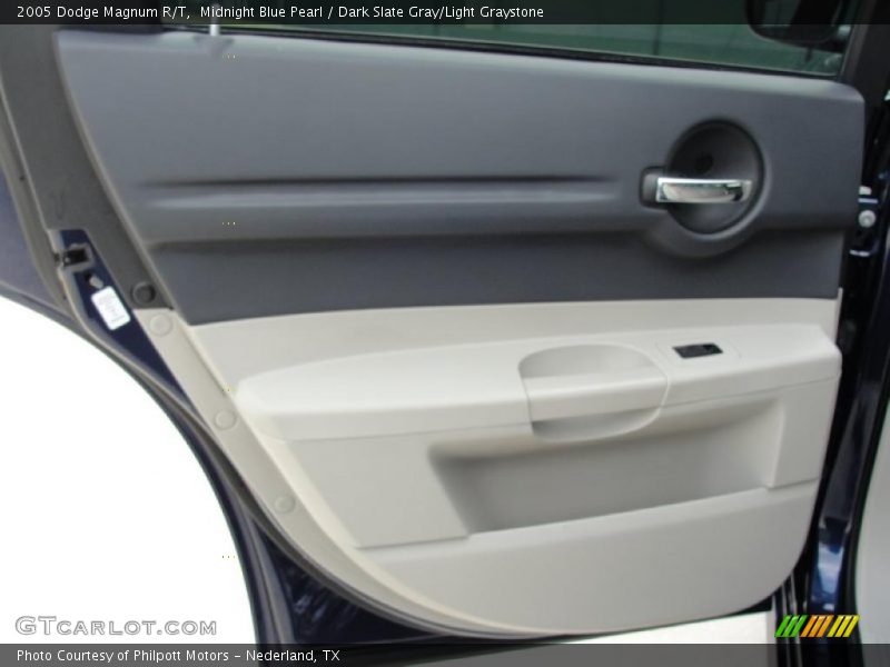 Door Panel of 2005 Magnum R/T