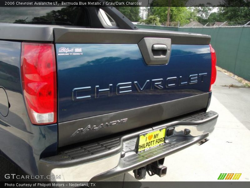 Bermuda Blue Metallic / Gray/Dark Charcoal 2006 Chevrolet Avalanche LT