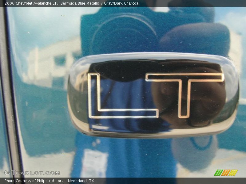  2006 Avalanche LT Logo