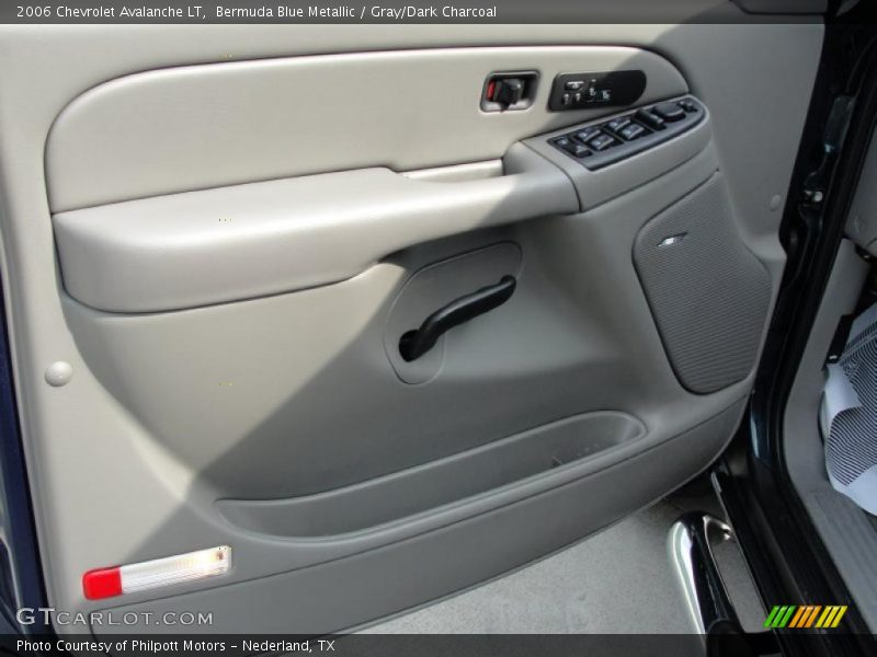 Door Panel of 2006 Avalanche LT