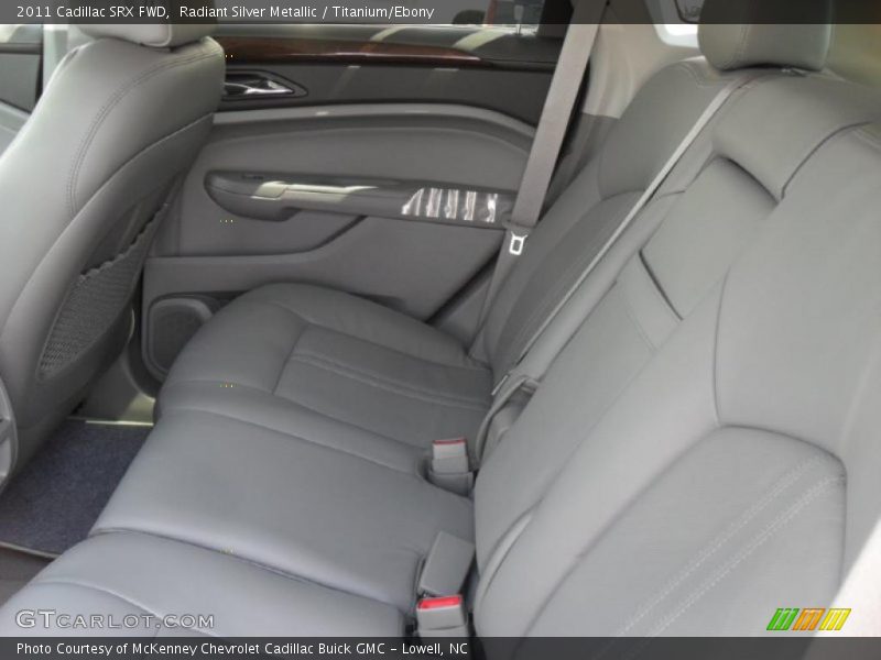 Radiant Silver Metallic / Titanium/Ebony 2011 Cadillac SRX FWD