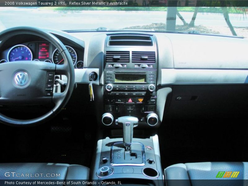 Reflex Silver Metallic / Anthracite 2008 Volkswagen Touareg 2 VR6