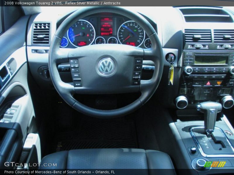 Reflex Silver Metallic / Anthracite 2008 Volkswagen Touareg 2 VR6