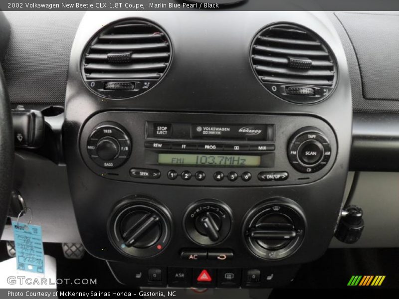 Marlin Blue Pearl / Black 2002 Volkswagen New Beetle GLX 1.8T Coupe