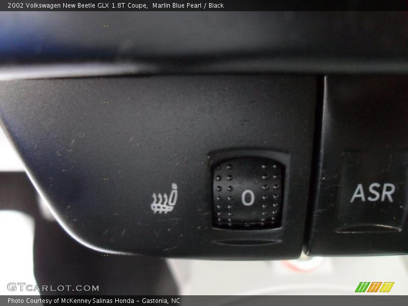 Marlin Blue Pearl / Black 2002 Volkswagen New Beetle GLX 1.8T Coupe