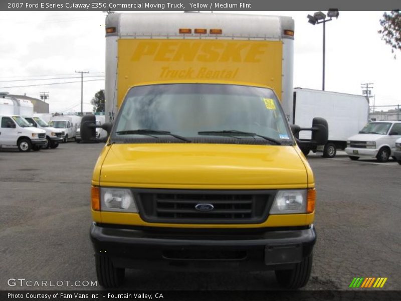 Yellow / Medium Flint 2007 Ford E Series Cutaway E350 Commercial Moving Truck