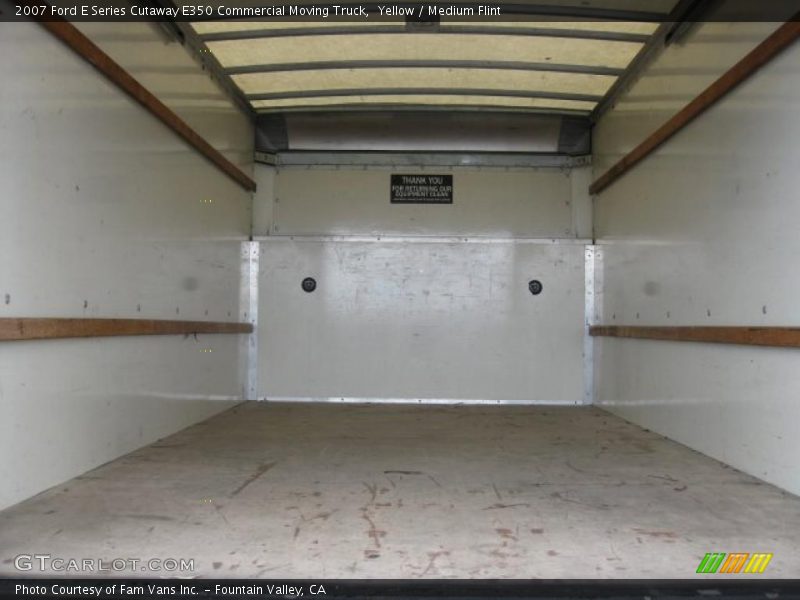 Yellow / Medium Flint 2007 Ford E Series Cutaway E350 Commercial Moving Truck