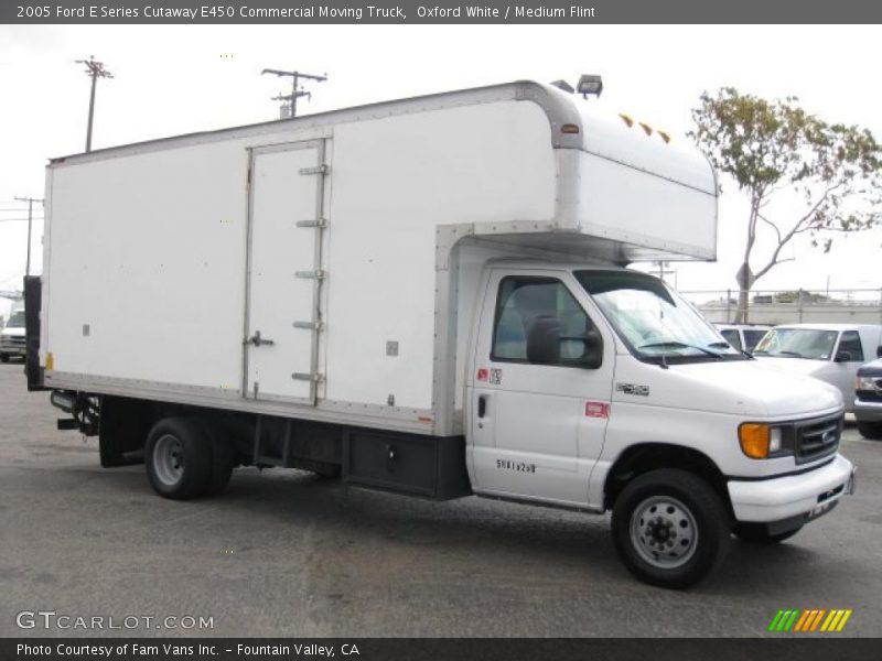 Oxford White / Medium Flint 2005 Ford E Series Cutaway E450 Commercial Moving Truck