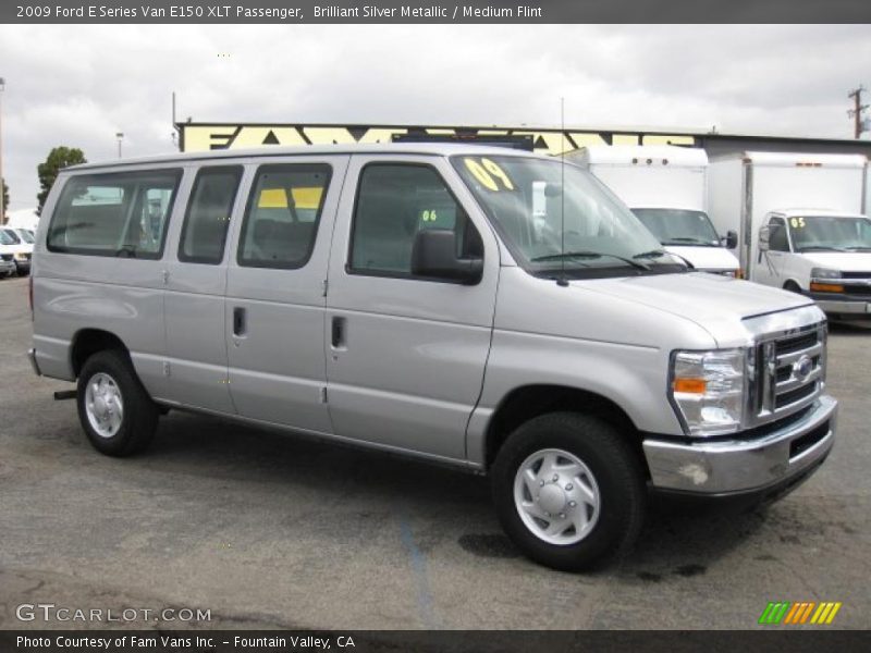 Brilliant Silver Metallic / Medium Flint 2009 Ford E Series Van E150 XLT Passenger