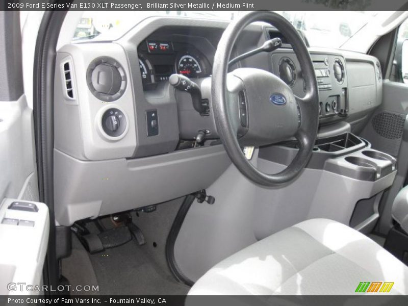 Brilliant Silver Metallic / Medium Flint 2009 Ford E Series Van E150 XLT Passenger