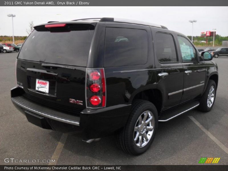 Onyx Black / Ebony 2011 GMC Yukon Denali AWD