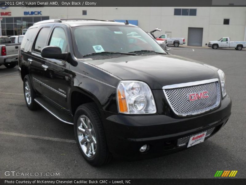 Onyx Black / Ebony 2011 GMC Yukon Denali AWD
