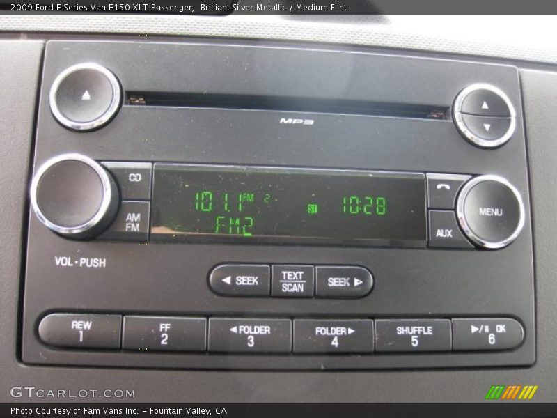 Controls of 2009 E Series Van E150 XLT Passenger
