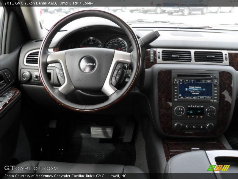 Onyx Black / Ebony 2011 GMC Yukon Denali AWD