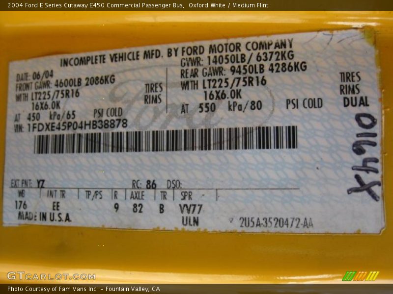 Oxford White / Medium Flint 2004 Ford E Series Cutaway E450 Commercial Passenger Bus