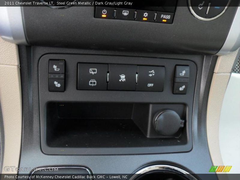 Steel Green Metallic / Dark Gray/Light Gray 2011 Chevrolet Traverse LT