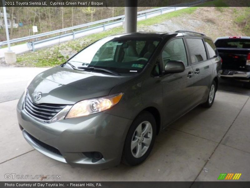 Cypress Green Pearl / Bisque 2011 Toyota Sienna LE