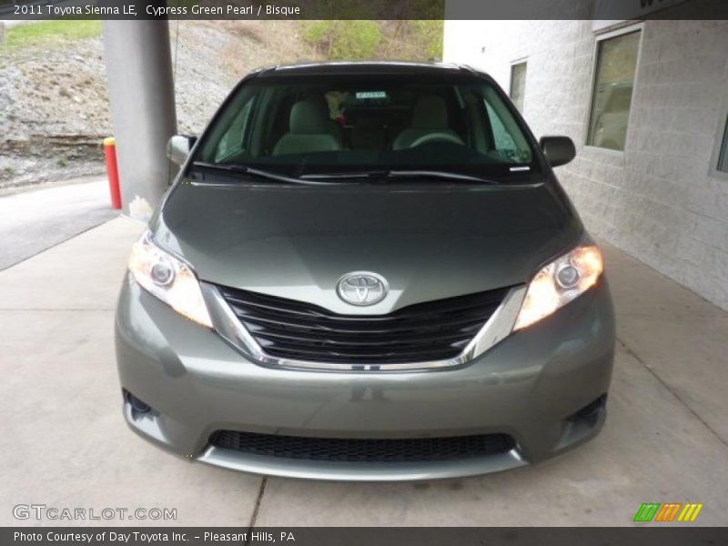Cypress Green Pearl / Bisque 2011 Toyota Sienna LE