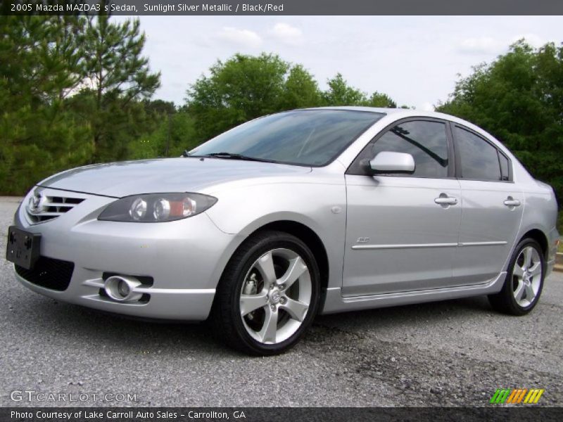 Front 3/4 View of 2005 MAZDA3 s Sedan