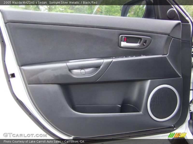 Door Panel of 2005 MAZDA3 s Sedan
