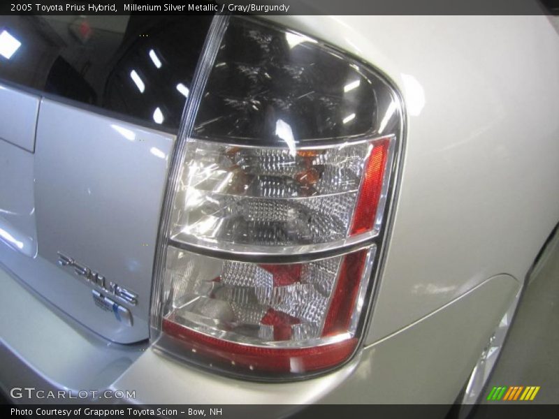 Millenium Silver Metallic / Gray/Burgundy 2005 Toyota Prius Hybrid