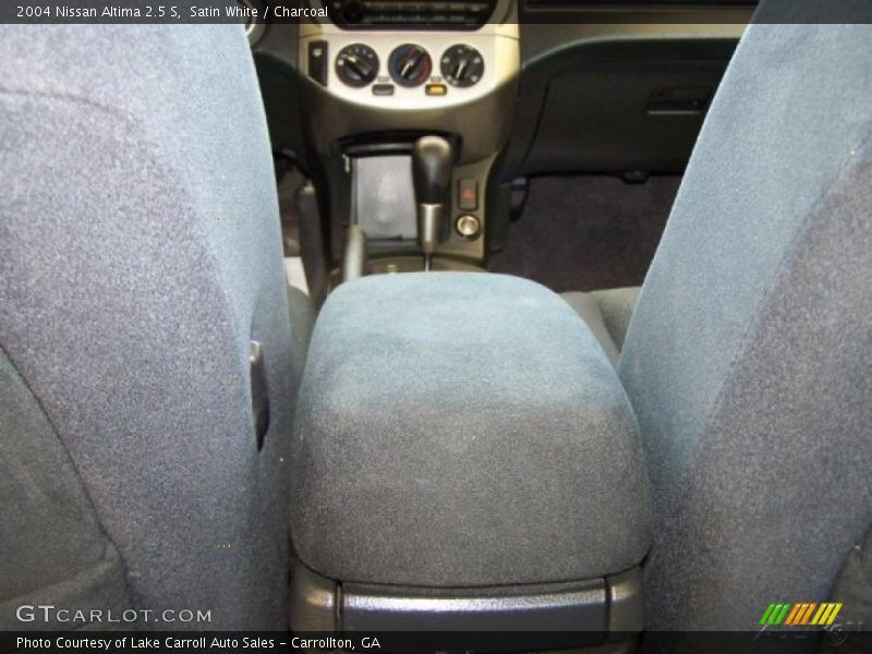 Satin White / Charcoal 2004 Nissan Altima 2.5 S