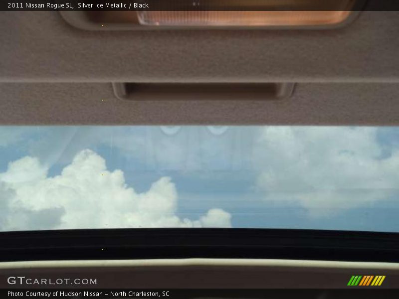 Silver Ice Metallic / Black 2011 Nissan Rogue SL