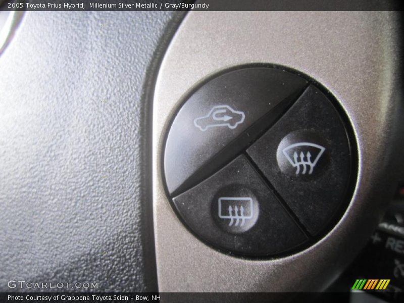Millenium Silver Metallic / Gray/Burgundy 2005 Toyota Prius Hybrid