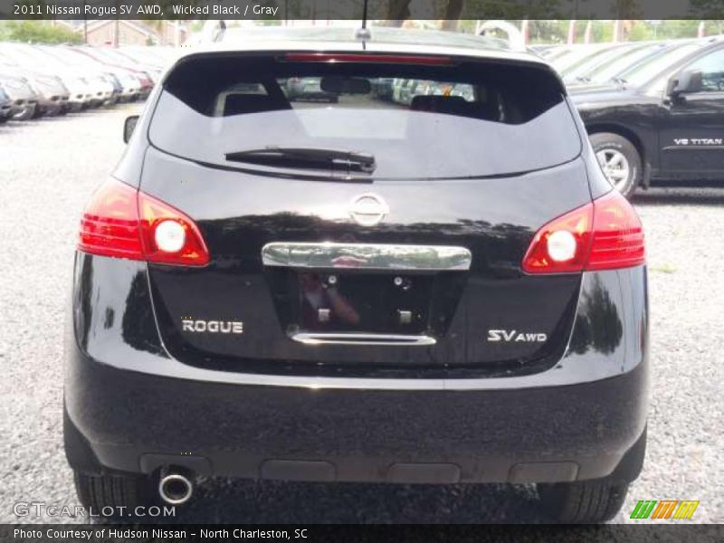 Wicked Black / Gray 2011 Nissan Rogue SV AWD
