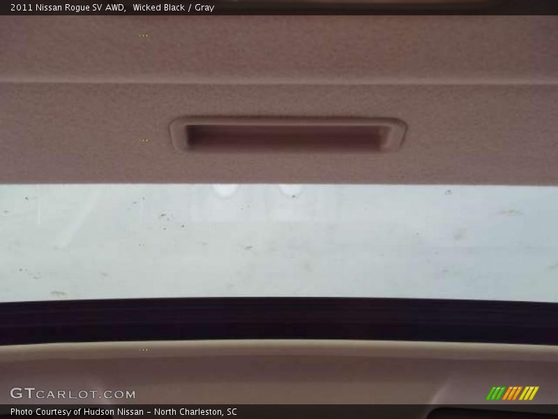 Wicked Black / Gray 2011 Nissan Rogue SV AWD