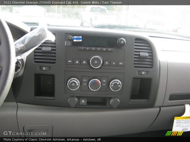 Summit White / Dark Titanium 2011 Chevrolet Silverado 2500HD Extended Cab 4x4