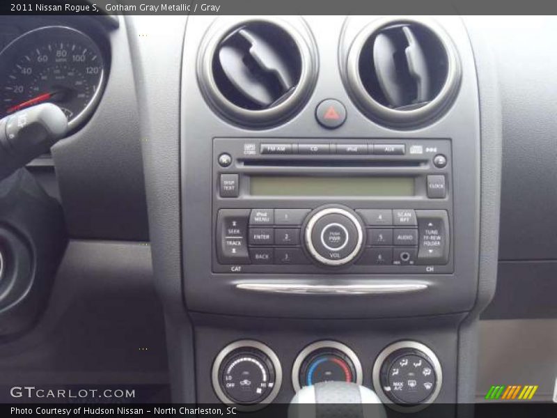 Gotham Gray Metallic / Gray 2011 Nissan Rogue S
