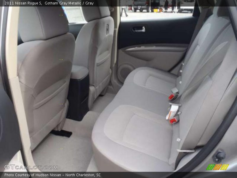 Gotham Gray Metallic / Gray 2011 Nissan Rogue S
