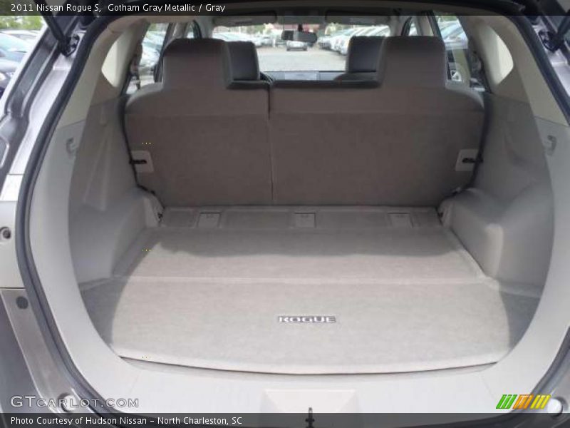 Gotham Gray Metallic / Gray 2011 Nissan Rogue S