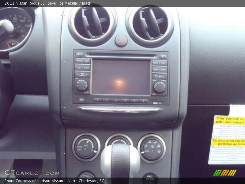 Silver Ice Metallic / Black 2011 Nissan Rogue SL