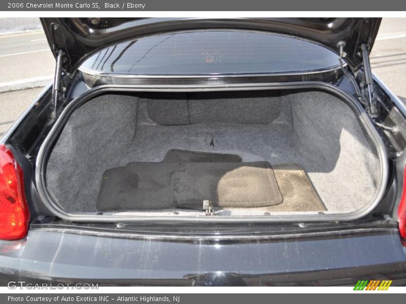  2006 Monte Carlo SS Trunk