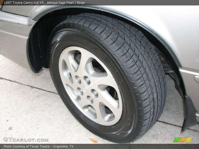Antique Sage Pearl / Beige 1997 Toyota Camry XLE V6