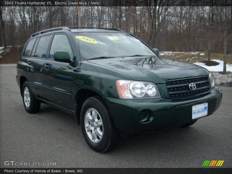 Electric Green Mica / Ivory 2002 Toyota Highlander V6