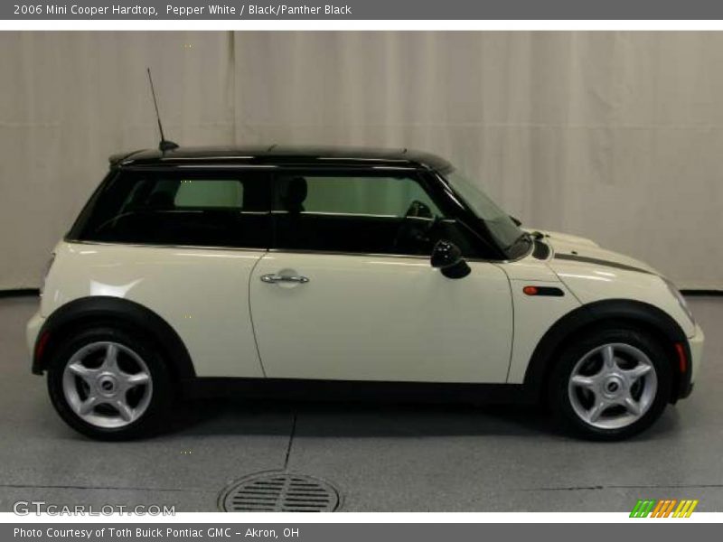 Pepper White / Black/Panther Black 2006 Mini Cooper Hardtop