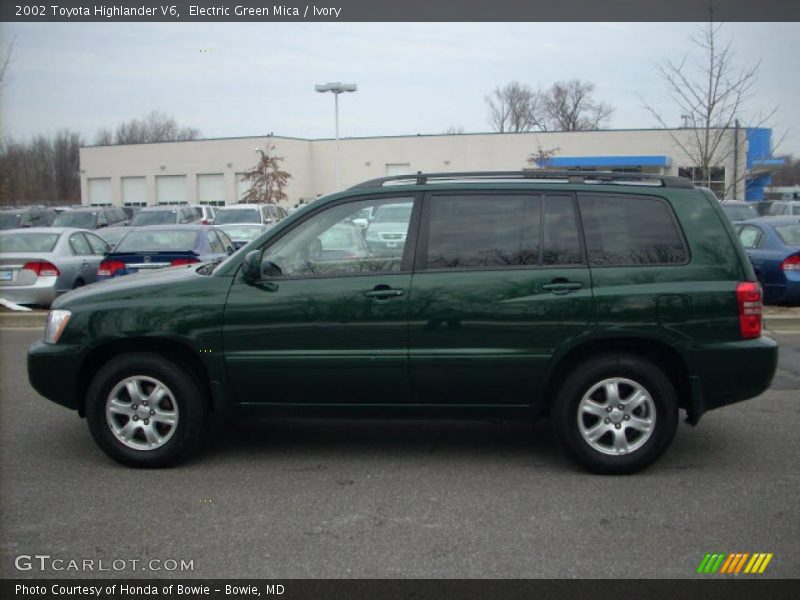 Electric Green Mica / Ivory 2002 Toyota Highlander V6