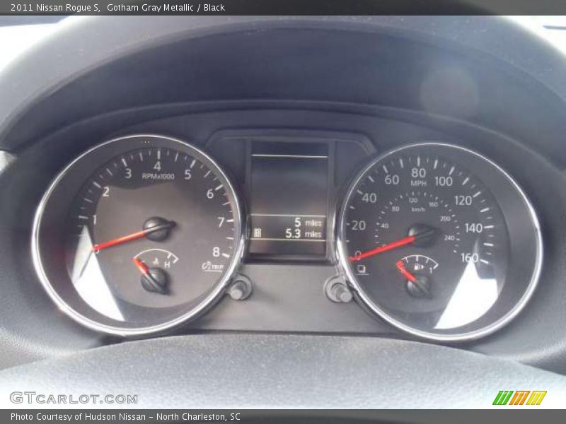 Gotham Gray Metallic / Black 2011 Nissan Rogue S