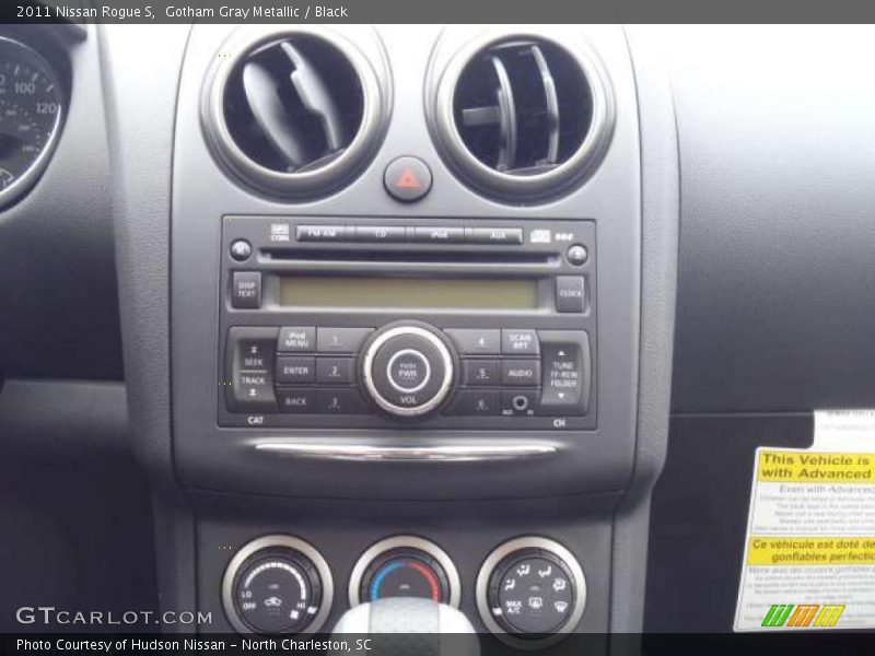 Gotham Gray Metallic / Black 2011 Nissan Rogue S