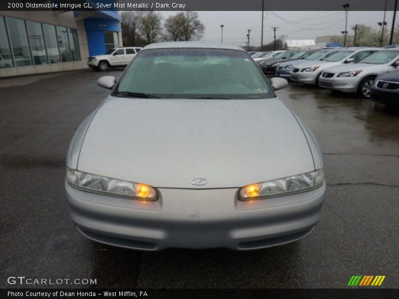 Silver Mist Metallic / Dark Gray 2000 Oldsmobile Intrigue GL