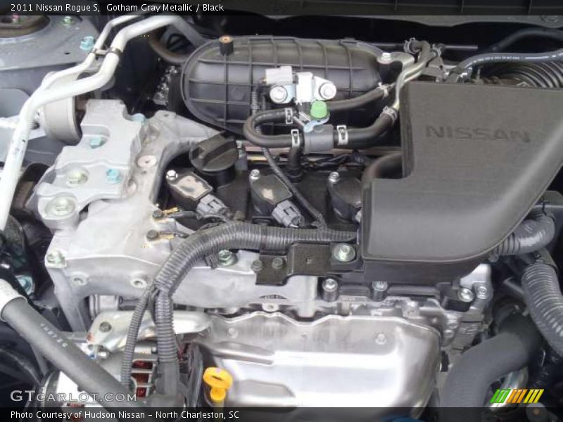 Gotham Gray Metallic / Black 2011 Nissan Rogue S