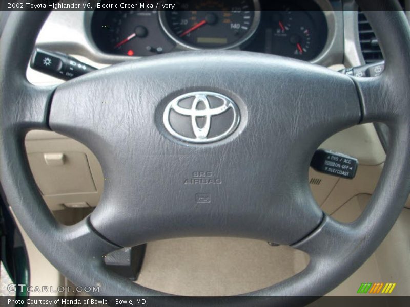 Electric Green Mica / Ivory 2002 Toyota Highlander V6