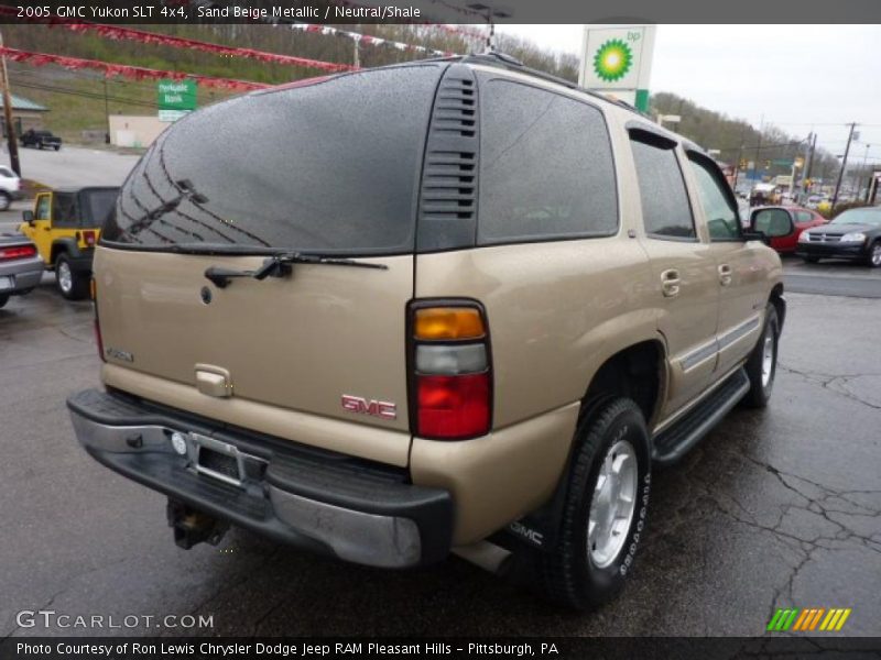 Sand Beige Metallic / Neutral/Shale 2005 GMC Yukon SLT 4x4