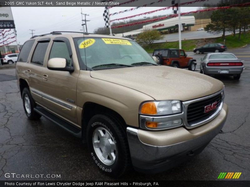 Sand Beige Metallic / Neutral/Shale 2005 GMC Yukon SLT 4x4