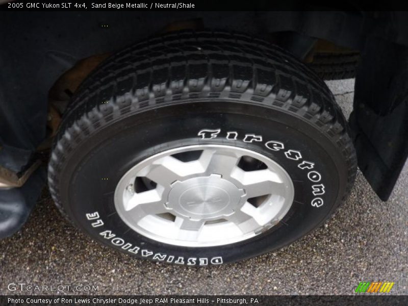 Sand Beige Metallic / Neutral/Shale 2005 GMC Yukon SLT 4x4