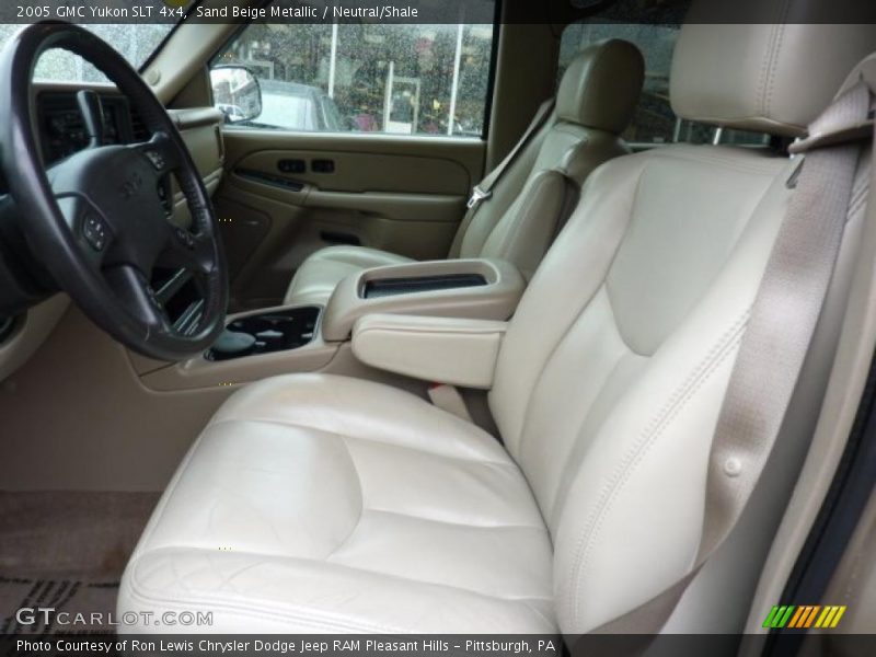 Sand Beige Metallic / Neutral/Shale 2005 GMC Yukon SLT 4x4